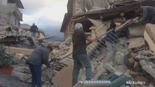 Verheerendes Beben in Italien: Zahl der Toten steigt